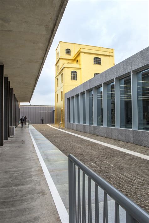 fondazione prada nascita|prada rem koolhaas.